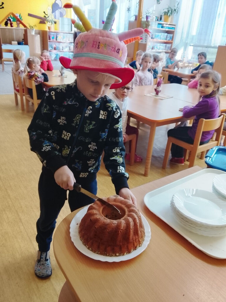 Aktuální obrázek nemá žádný alternativní popis. Název souboru je: 12-1.jpg